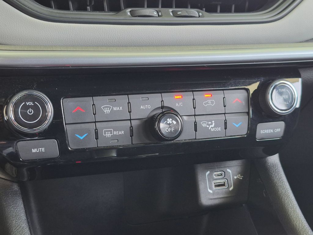 Thumbnail: 2025 Jeep Compass - 19