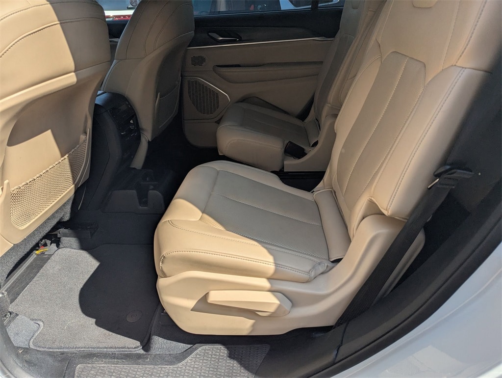 2023 Jeep Grand Cherokee Limited Edition 20