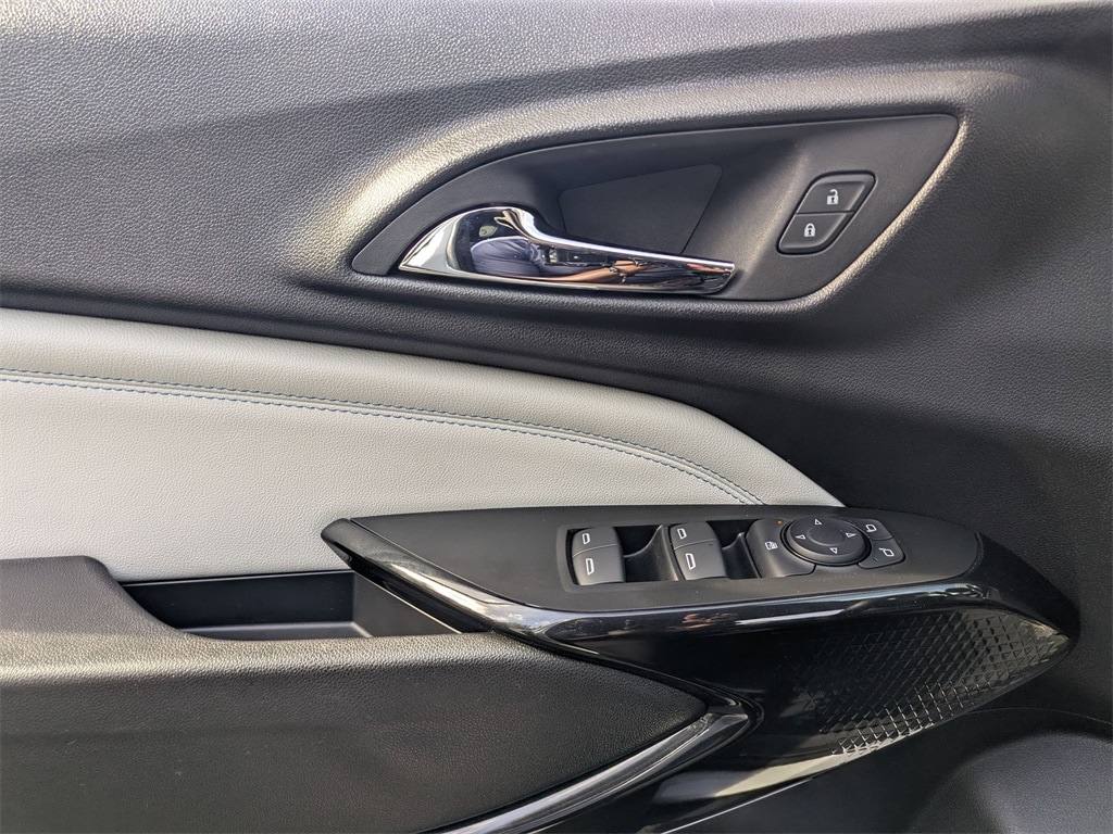 Thumbnail: 2025 Chevrolet Trax - 23