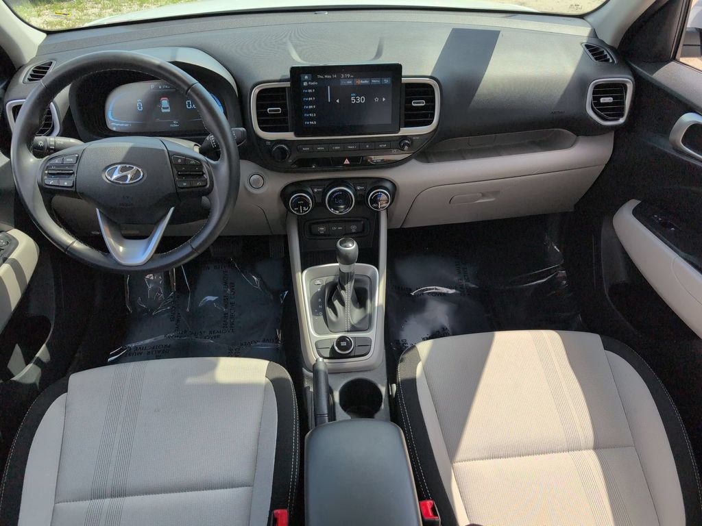 Thumbnail: 2025 Hyundai Venue - 25