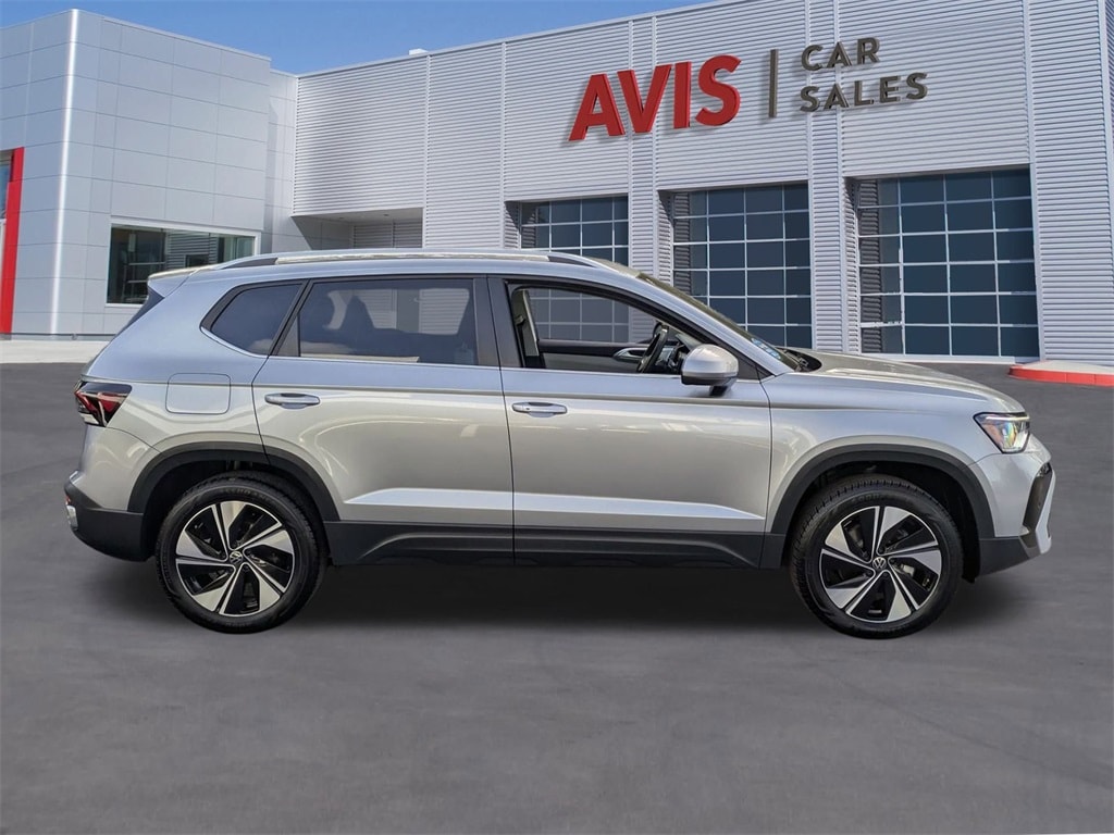 Thumbnail: 2025 Volkswagen Taos - 5