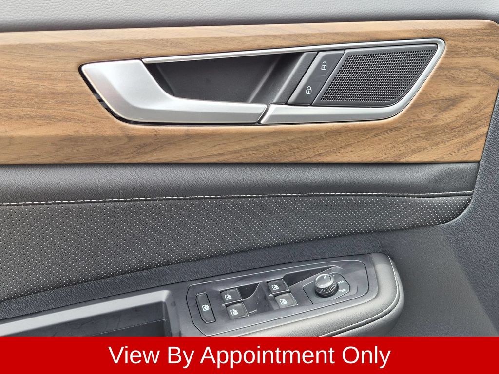 Thumbnail: 2025 Volkswagen Atlas - 13