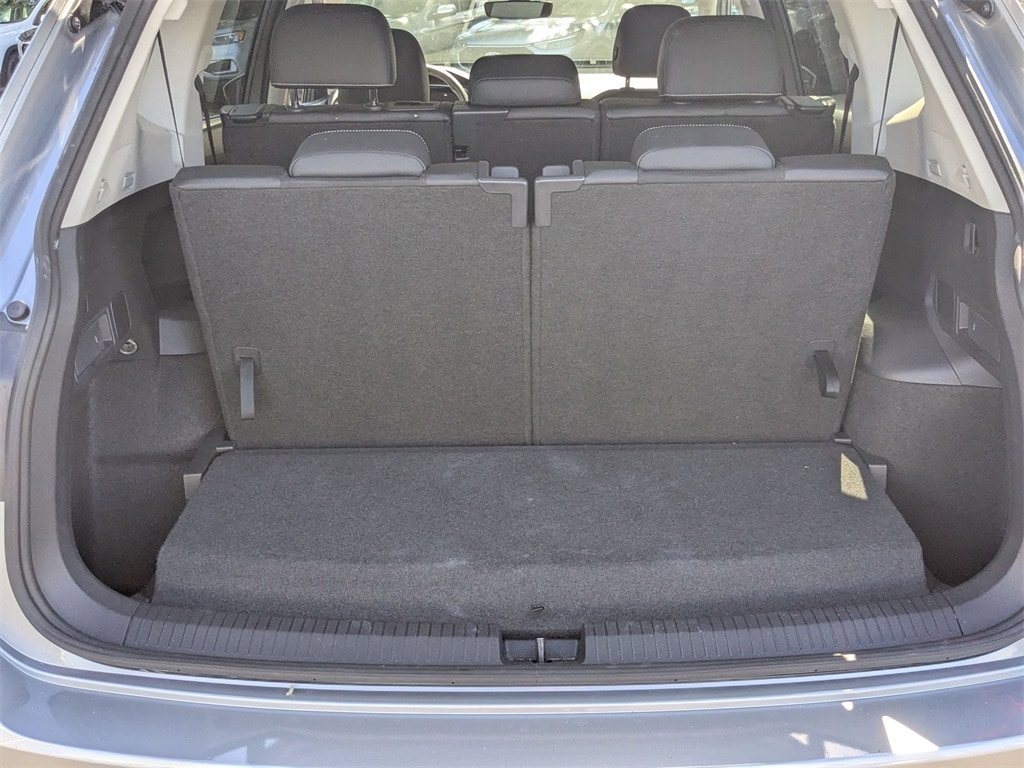 Thumbnail: 2024 Volkswagen Tiguan - 7