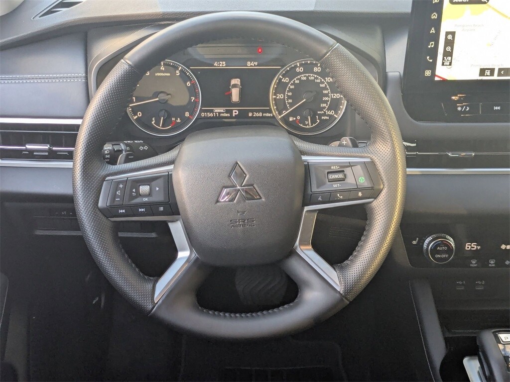 Thumbnail: 2025 Mitsubishi Outlander - 25