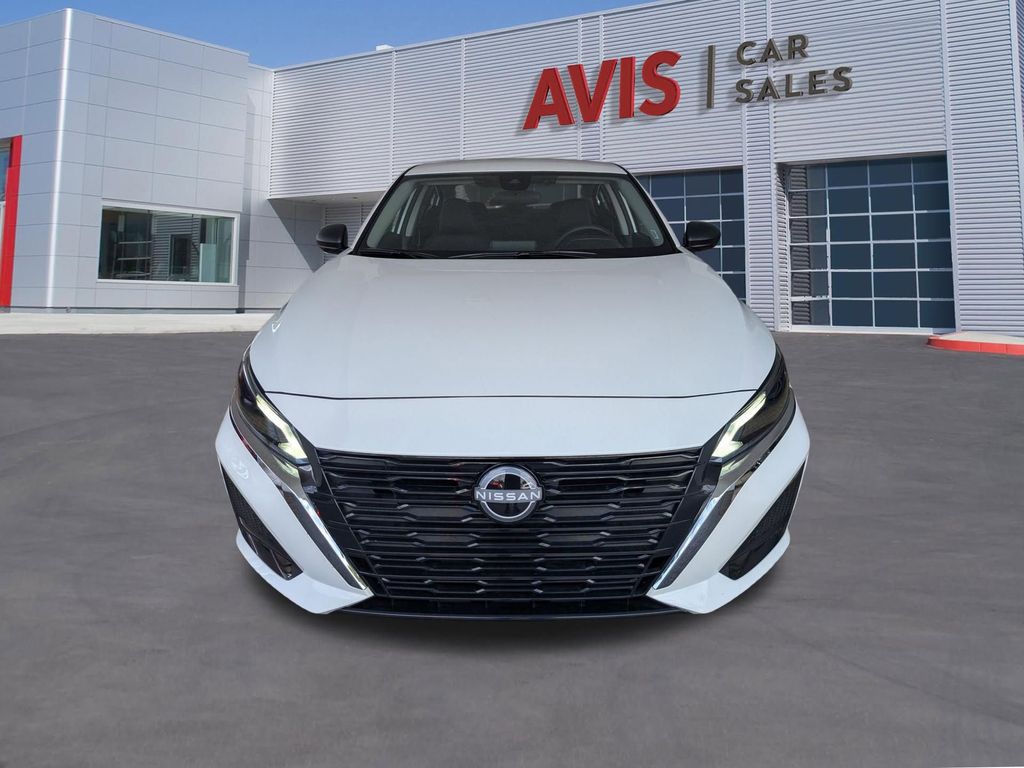 Thumbnail: 2025 Nissan Altima - 2