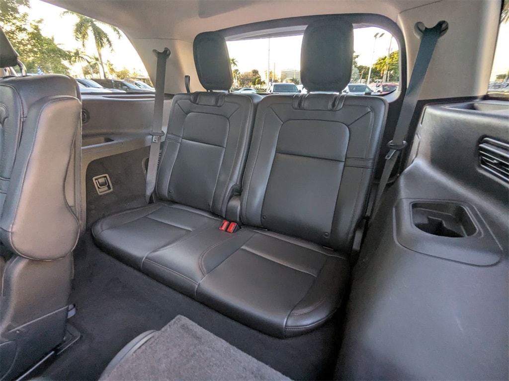 Thumbnail: 2023 Lincoln Aviator - 30