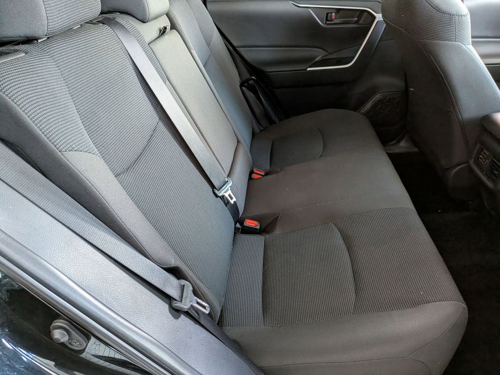 Thumbnail: 2025 Toyota RAV4 - 29