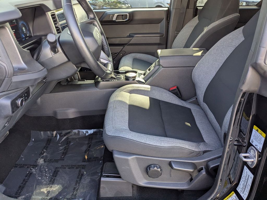 Thumbnail: 2025 Ford Bronco - 21