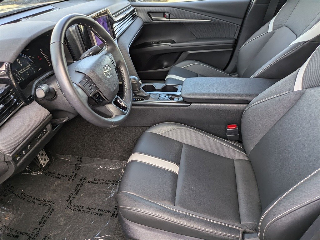 Thumbnail: 2025 Toyota Camry - 24