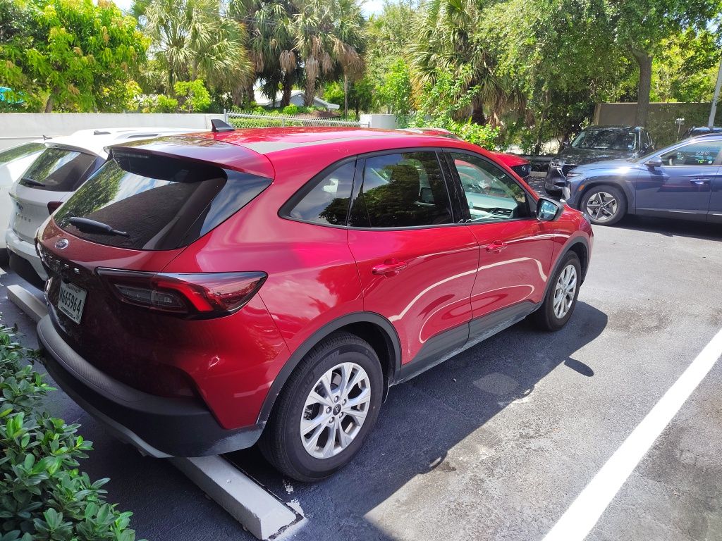 Thumbnail: 2025 Ford Escape - 8