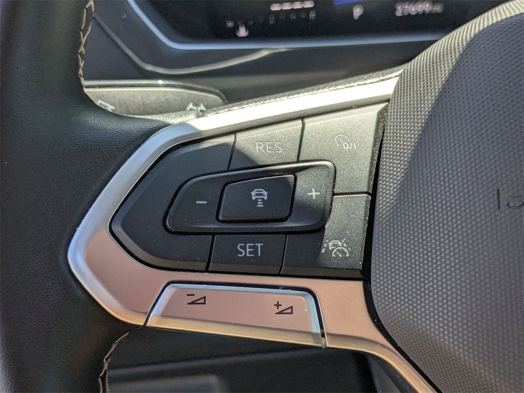 Thumbnail: 2024 Volkswagen Tiguan - 24