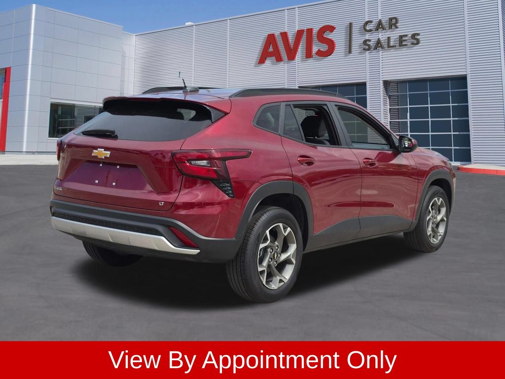 Thumbnail: 2025 Chevrolet Trax - 6