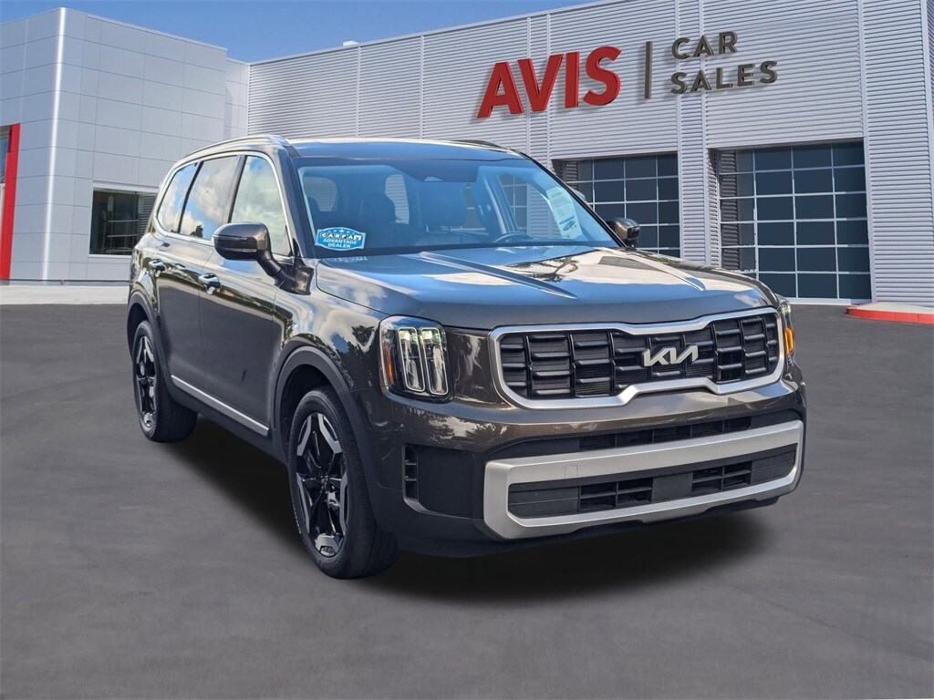 2025 Kia Telluride S photo 2