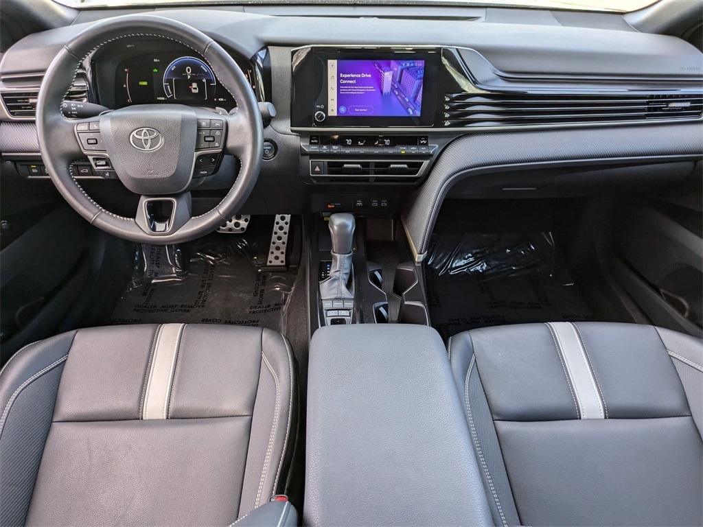 Thumbnail: 2025 Toyota Camry - 25