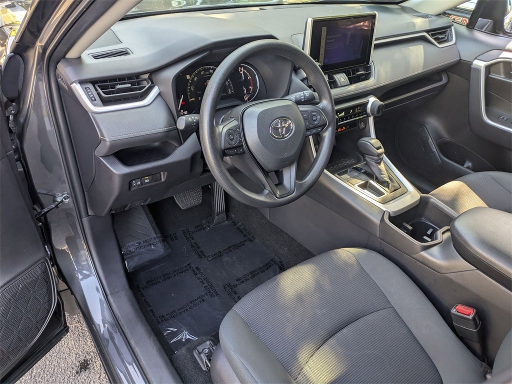 Thumbnail: 2025 Toyota RAV4 - 11