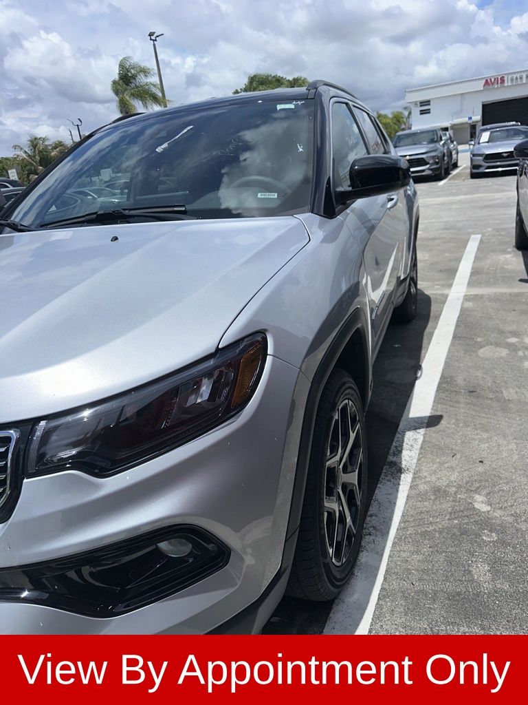 2025 Jeep Compass Limited 4X4's photo