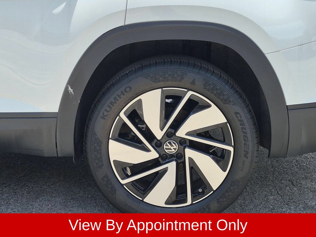 2025 Volkswagen Atlas SE w/Tech - Photo 34