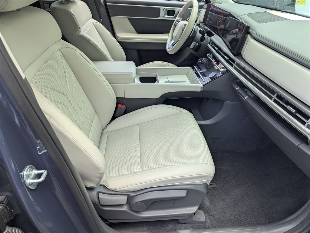 Thumbnail: 2025 Hyundai Santa Fe - 29