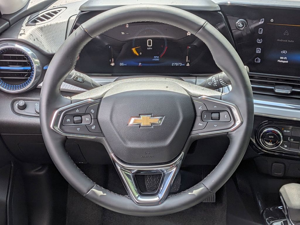 Thumbnail: 2025 Chevrolet Trax - 24