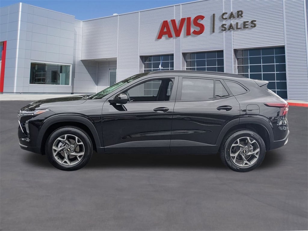 Thumbnail: 2025 Chevrolet Trax - 11