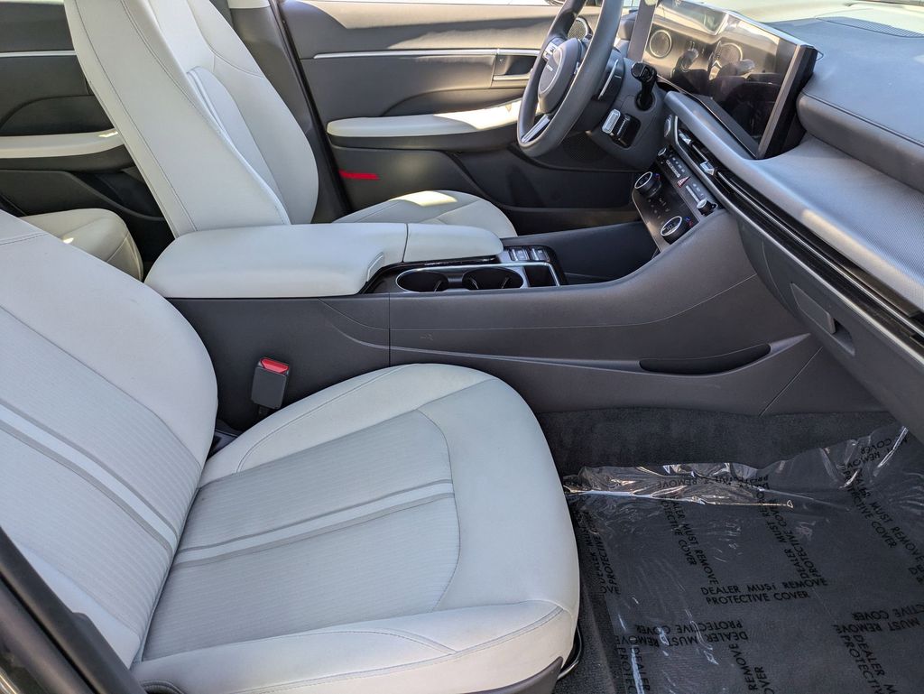 Thumbnail: 2025 Hyundai Sonata - 30