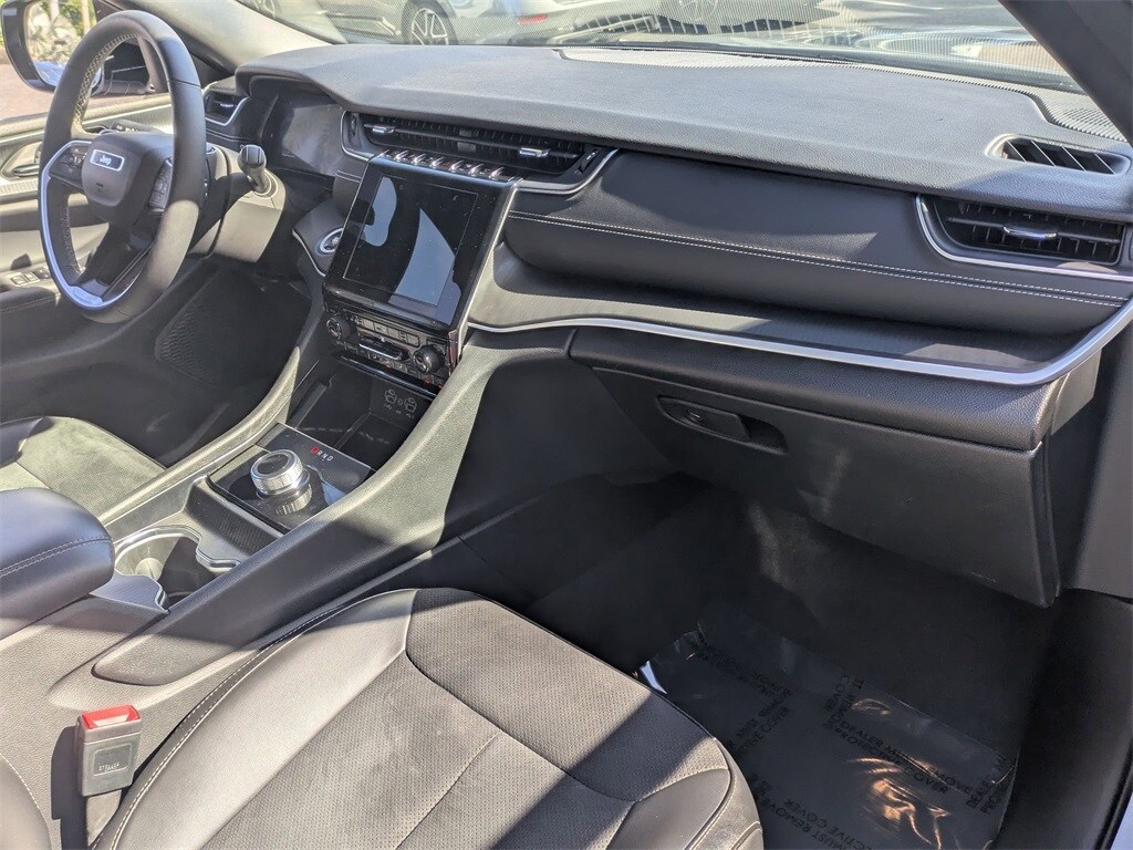 Thumbnail: 2024 Jeep Grand Cherokee L - 33