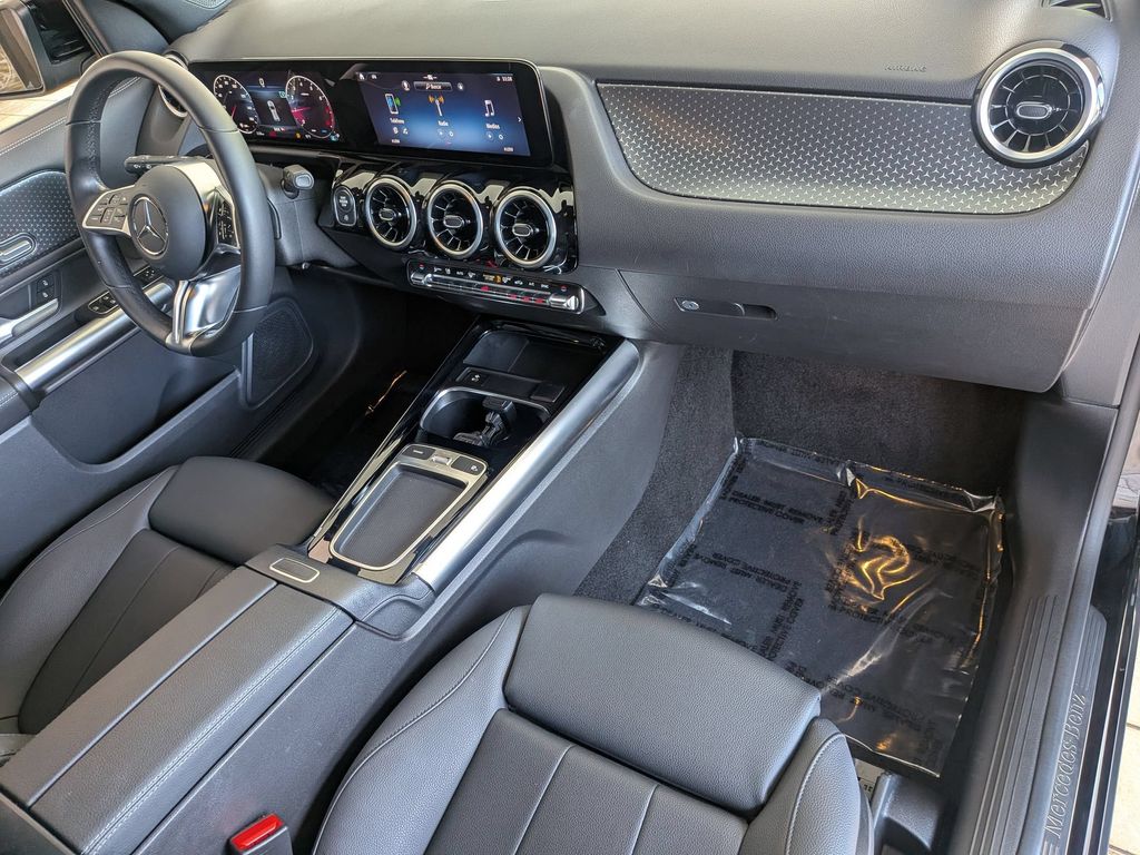 2025 Mercedes-Benz GLA GLA250 - Photo 31