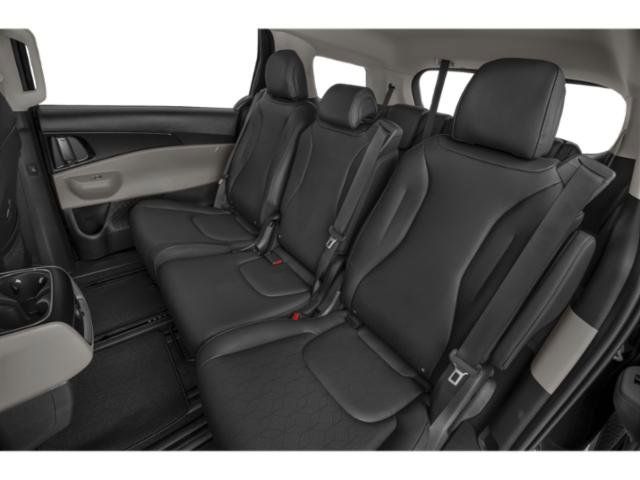 Thumbnail: 2025 Kia Carnival - 15