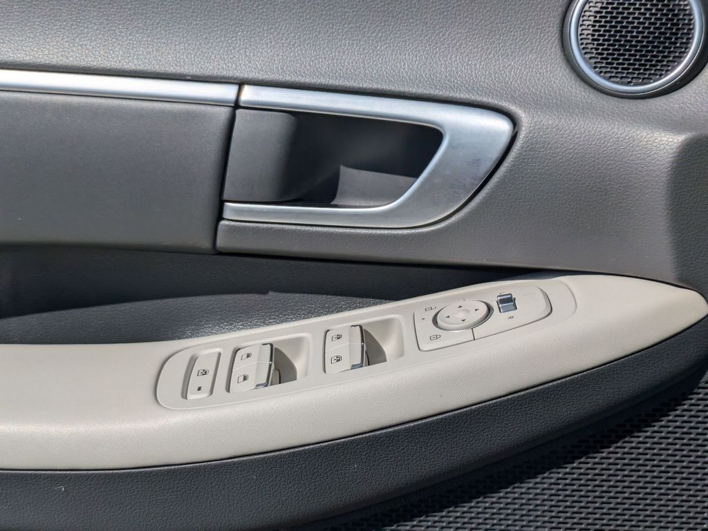 Thumbnail: 2025 Hyundai Sonata - 13