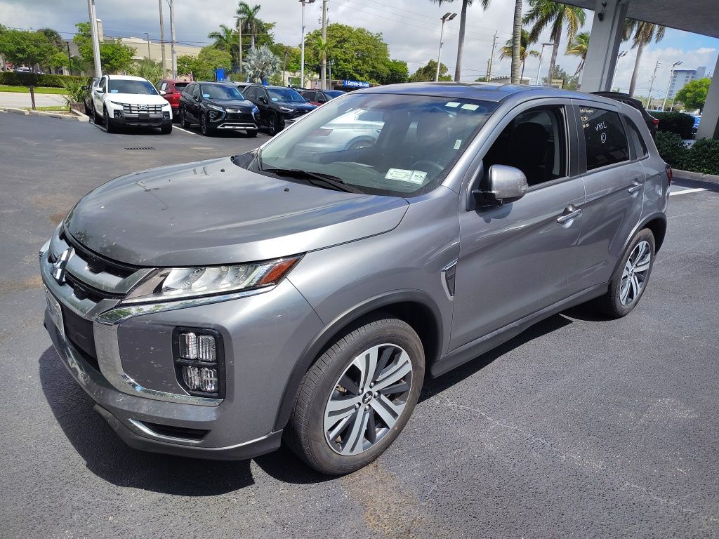 2025 Mitsubishi Outlander Sport 2.0 SE AWC CVT's photo