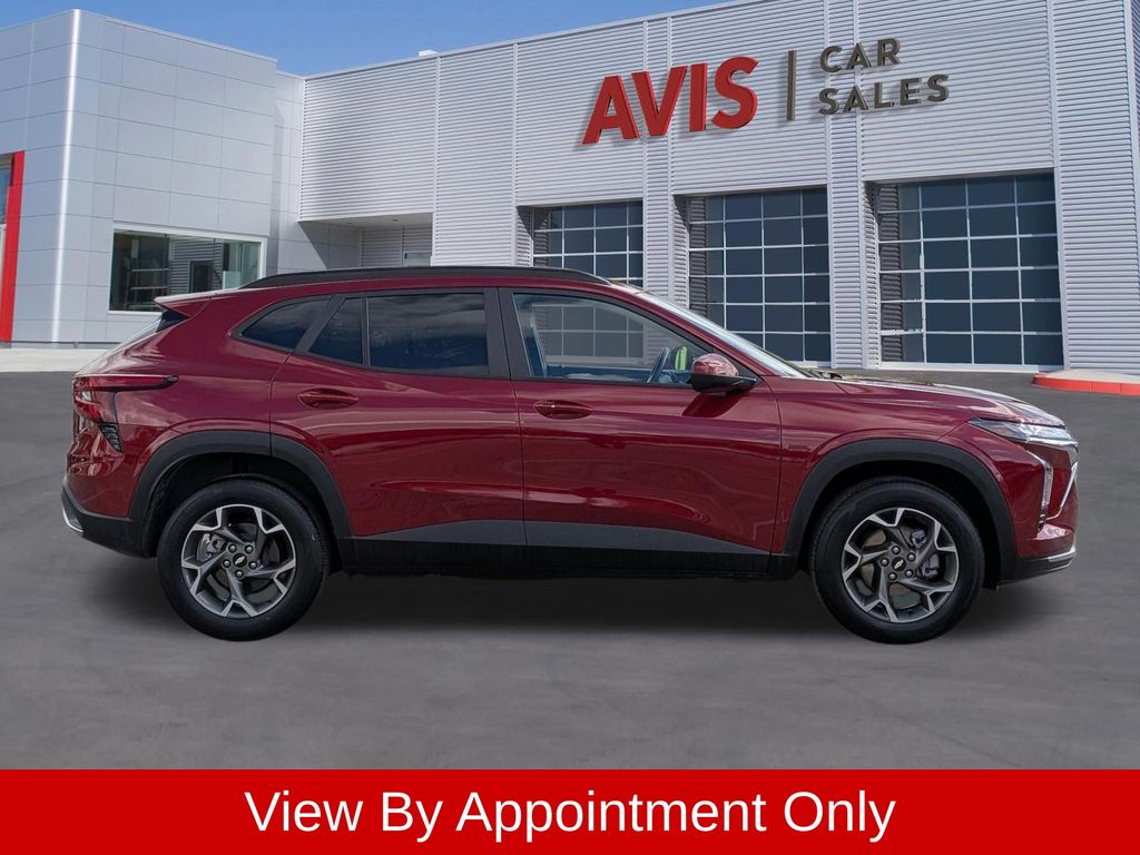 Thumbnail: 2025 Chevrolet Trax - 5