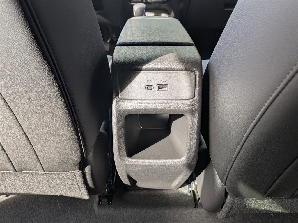 Thumbnail: 2025 Chevrolet Trax - 25