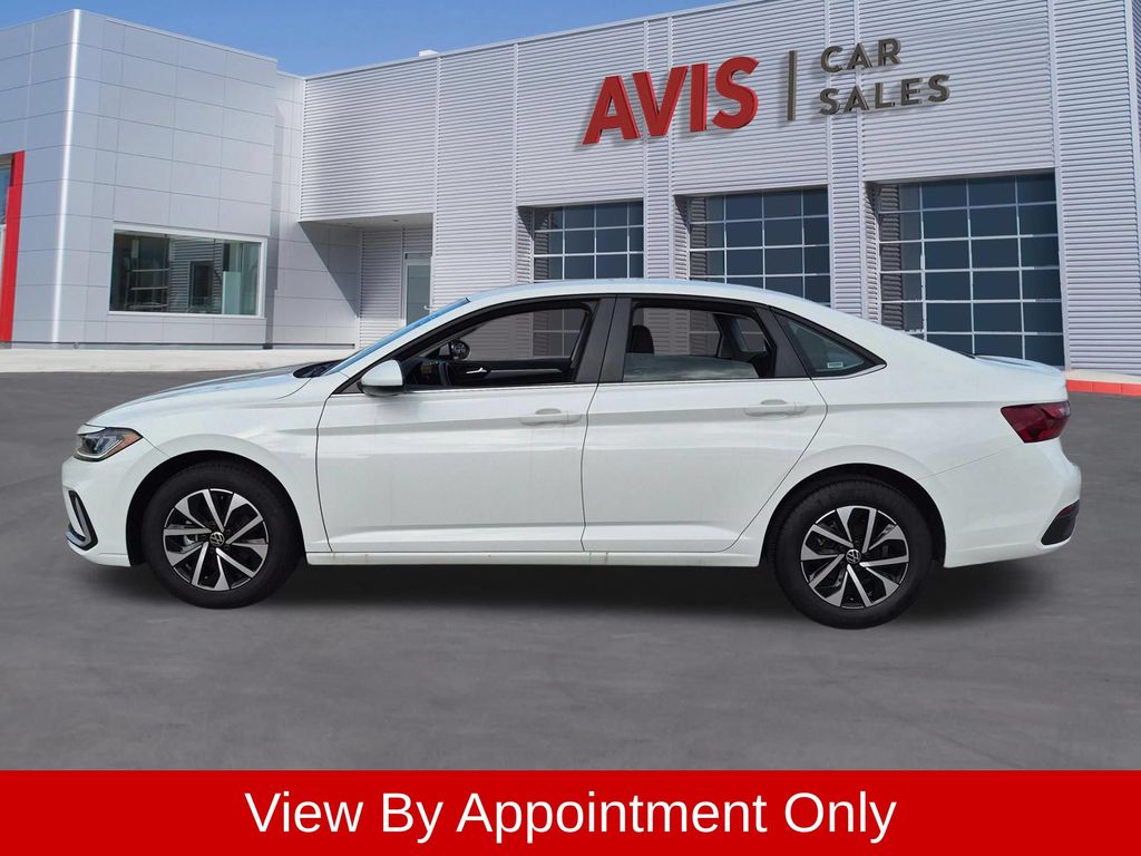 Thumbnail: 2025 Volkswagen Jetta - 10