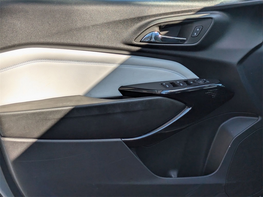 Thumbnail: 2025 Chevrolet Trax - 11