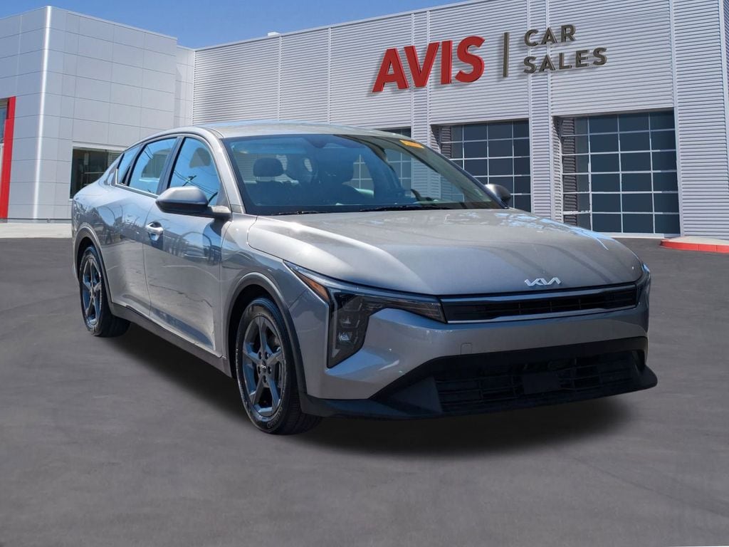 Thumbnail: 2025 Kia K4 - 3