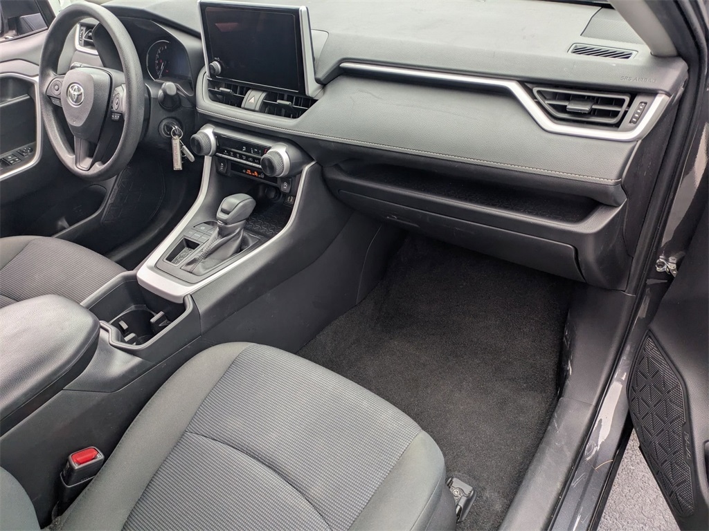 Thumbnail: 2024 Toyota RAV4 - 31