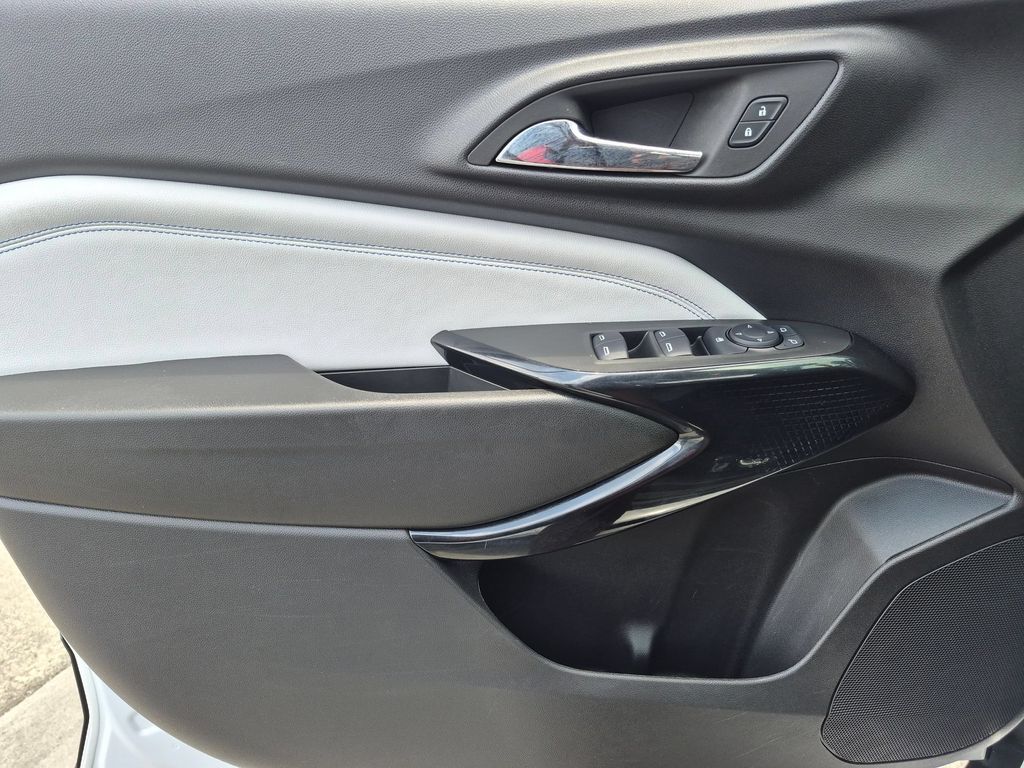 Thumbnail: 2025 Chevrolet Trax - 20