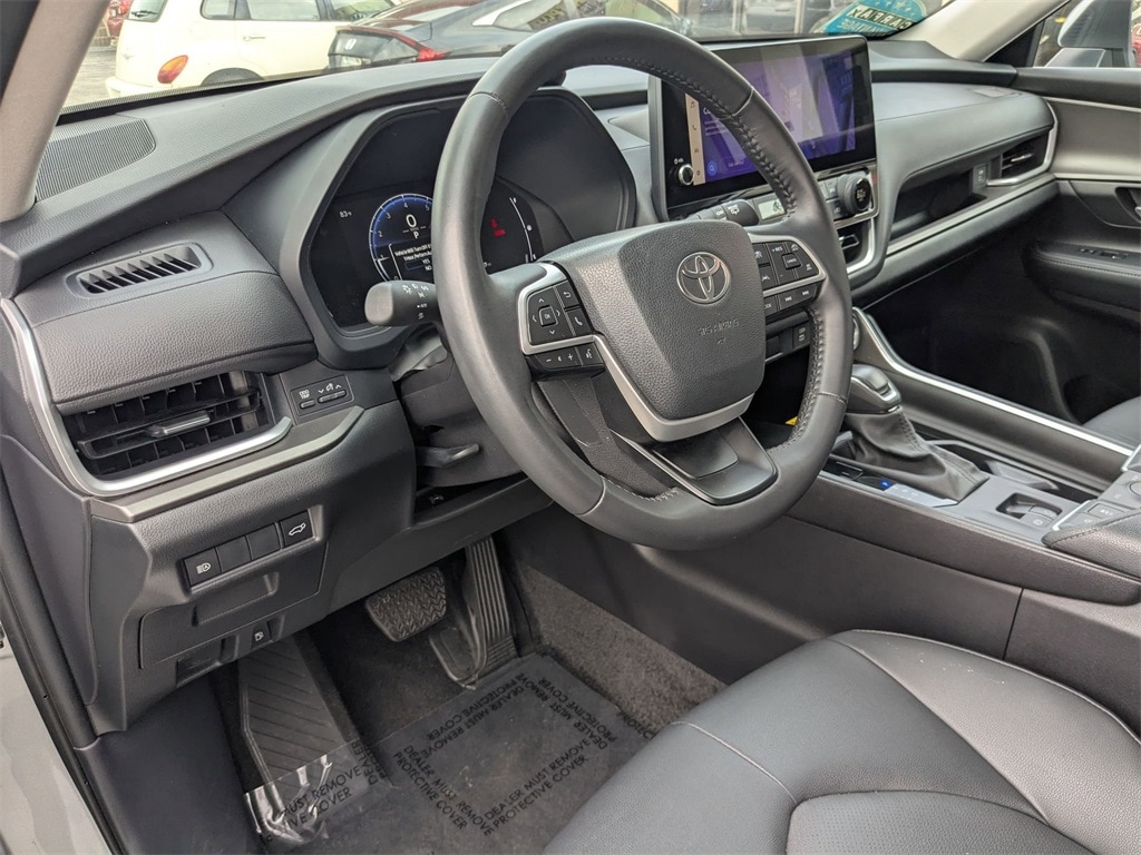 Thumbnail: 2025 Toyota Grand Highlander - 13