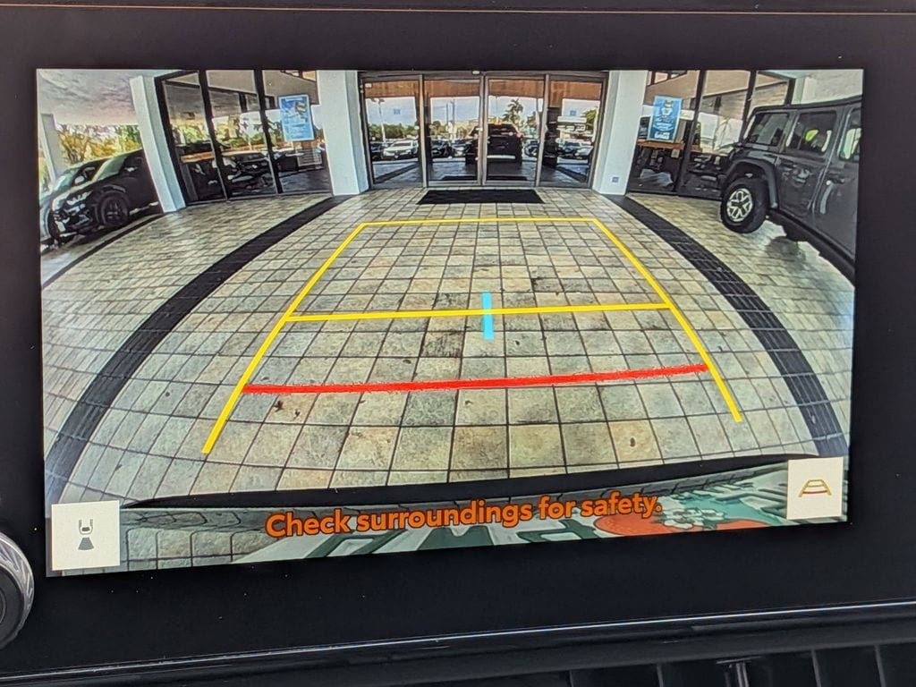 Thumbnail: 2025 Toyota RAV4 - 18