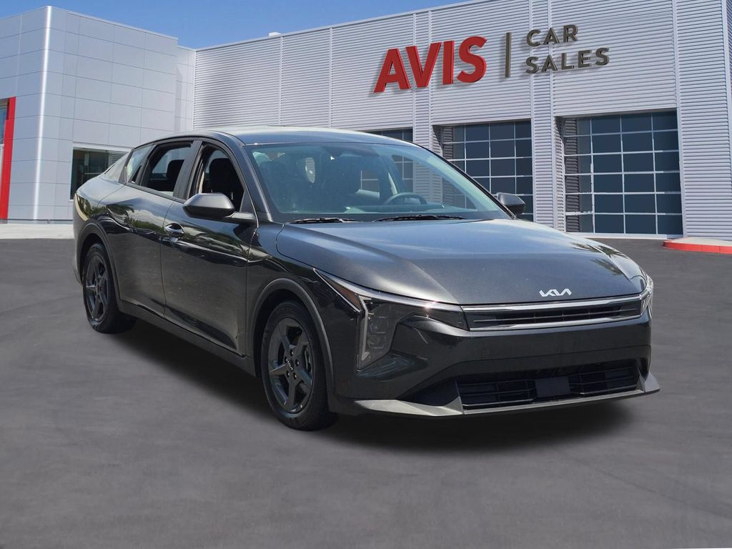 Thumbnail: 2025 Kia K4 - 3