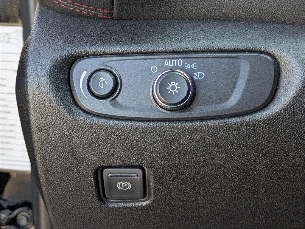 Thumbnail: 2025 Chevrolet Blazer - 20