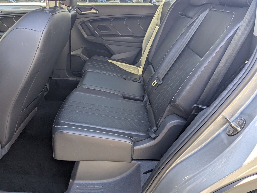 Thumbnail: 2024 Volkswagen Tiguan - 20