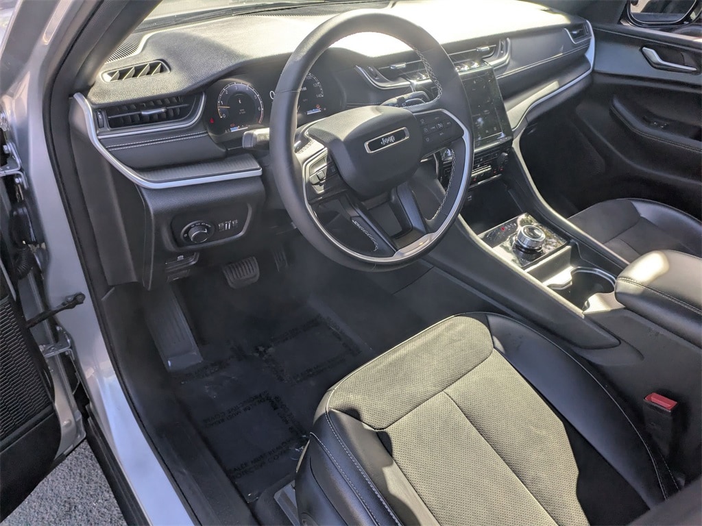 Thumbnail: 2024 Jeep Grand Cherokee L - 11