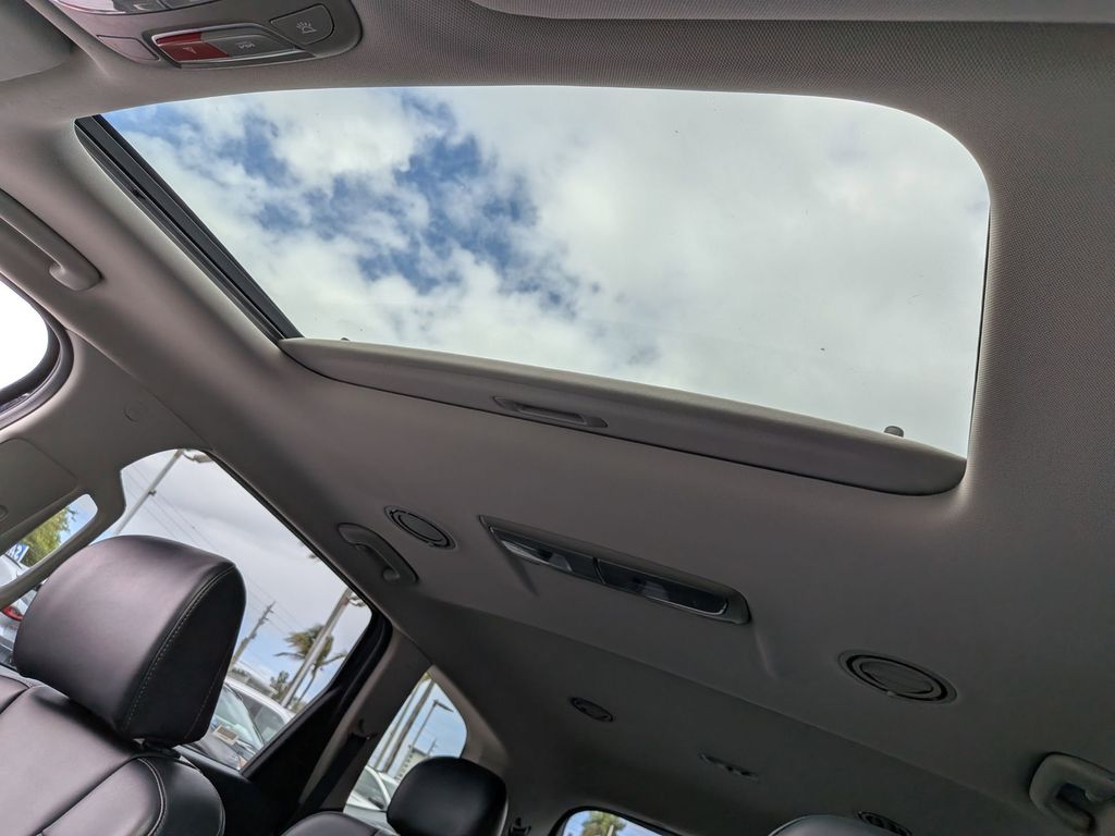 Thumbnail: 2025 Kia Telluride - 21