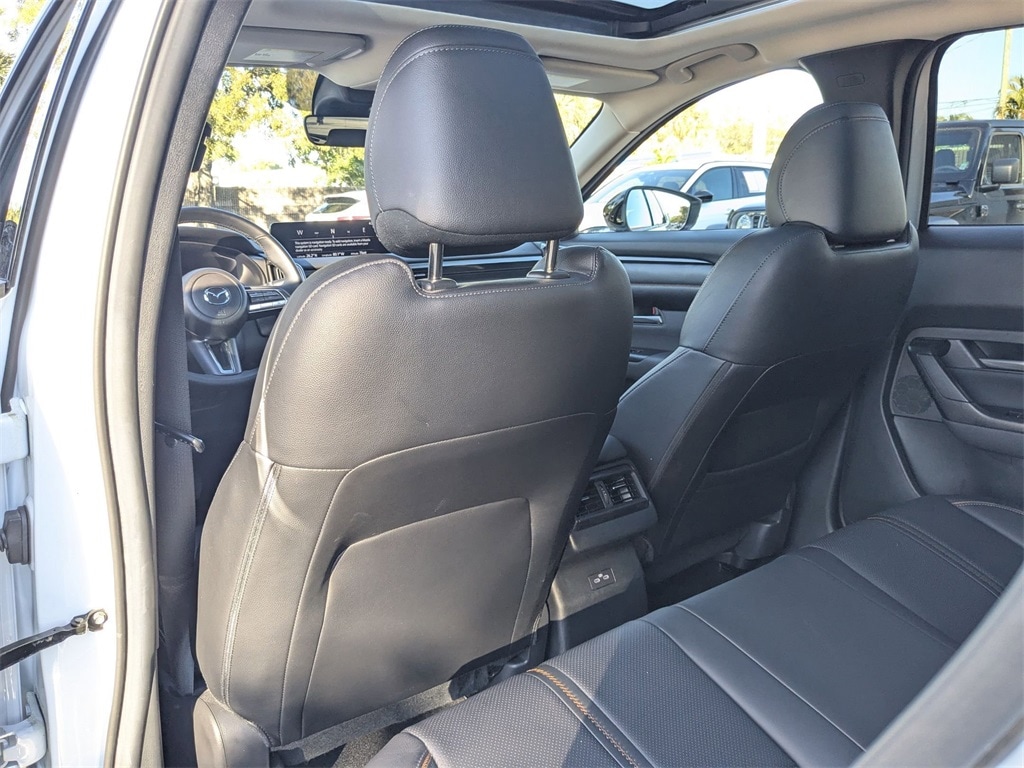 Thumbnail: 2025 Mazda CX-50 - 22