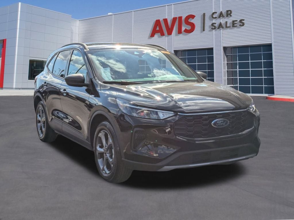 Thumbnail: 2025 Ford Escape - 3