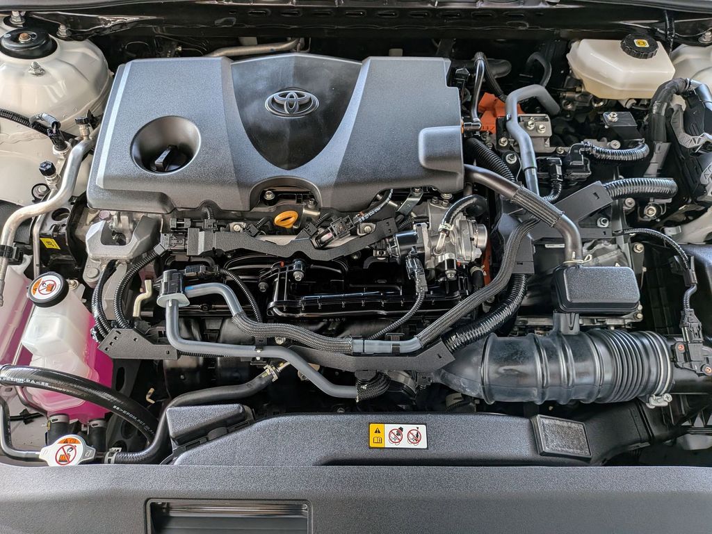 Thumbnail: 2025 Toyota Camry - 32