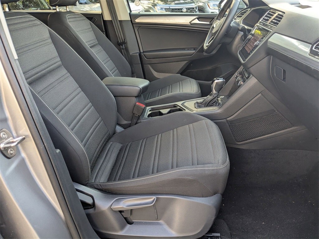 Thumbnail: 2024 Volkswagen Tiguan - 30