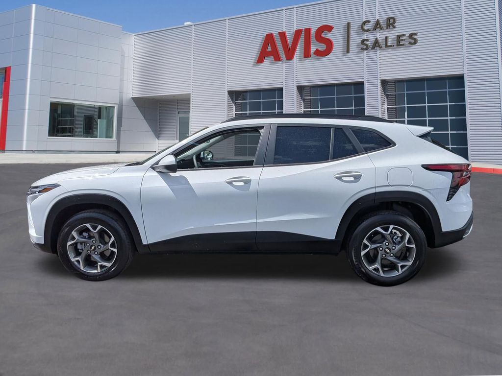 Thumbnail: 2025 Chevrolet Trax - 11
