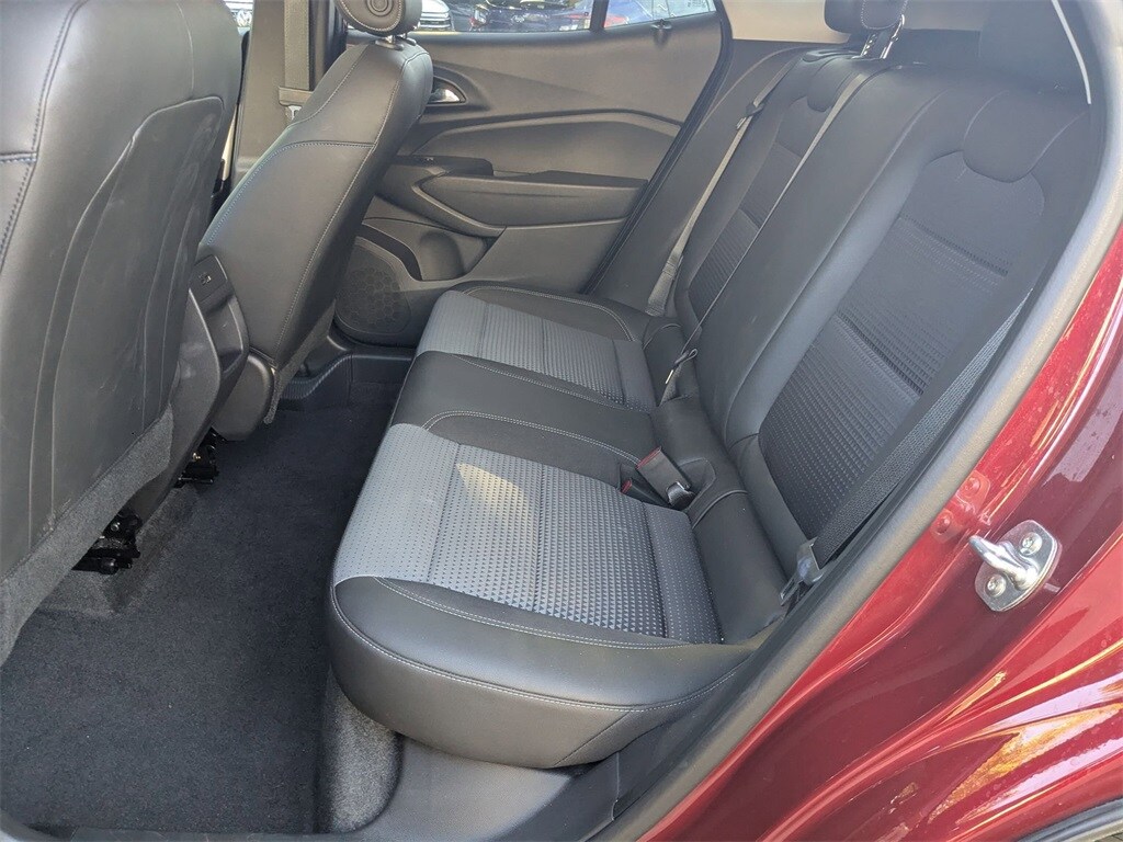 Thumbnail: 2025 Chevrolet Trax - 21